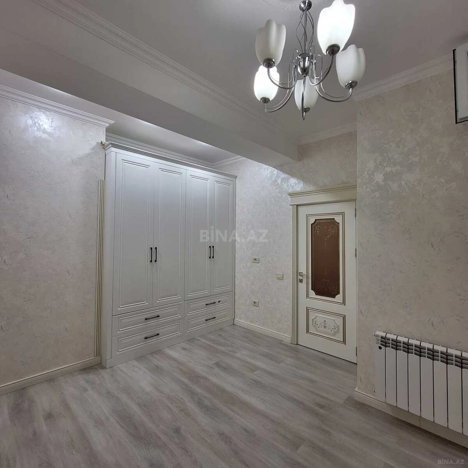 Satılır 3 otaqlı mənzil 100 m²