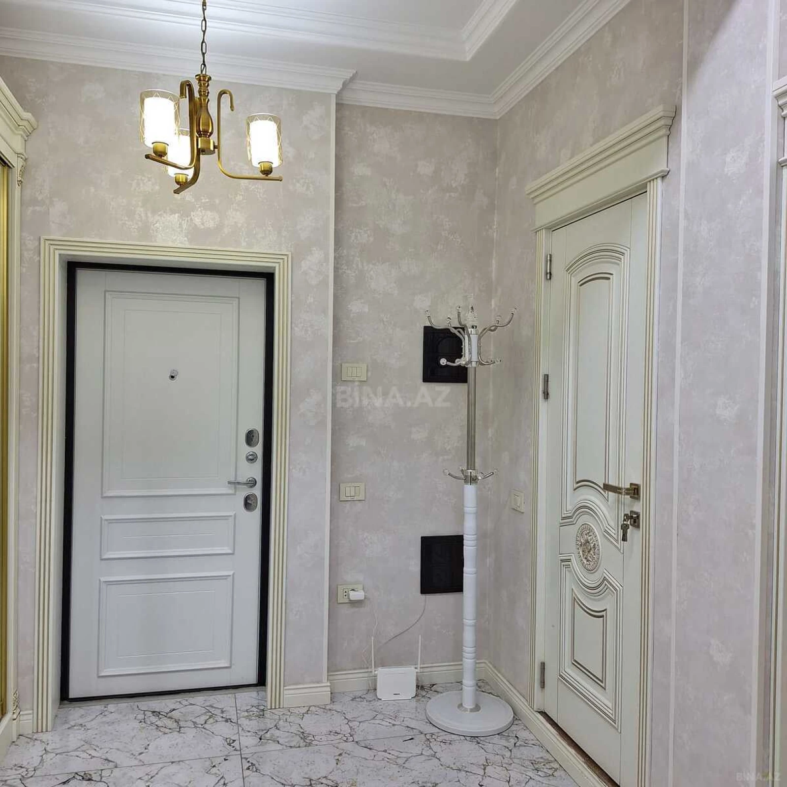 Satılır 3 otaqlı mənzil 100 m²