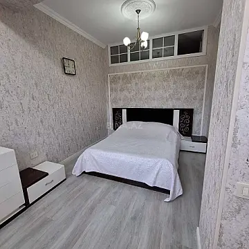 Satılır 3 otaqlı mənzil 100 m²
