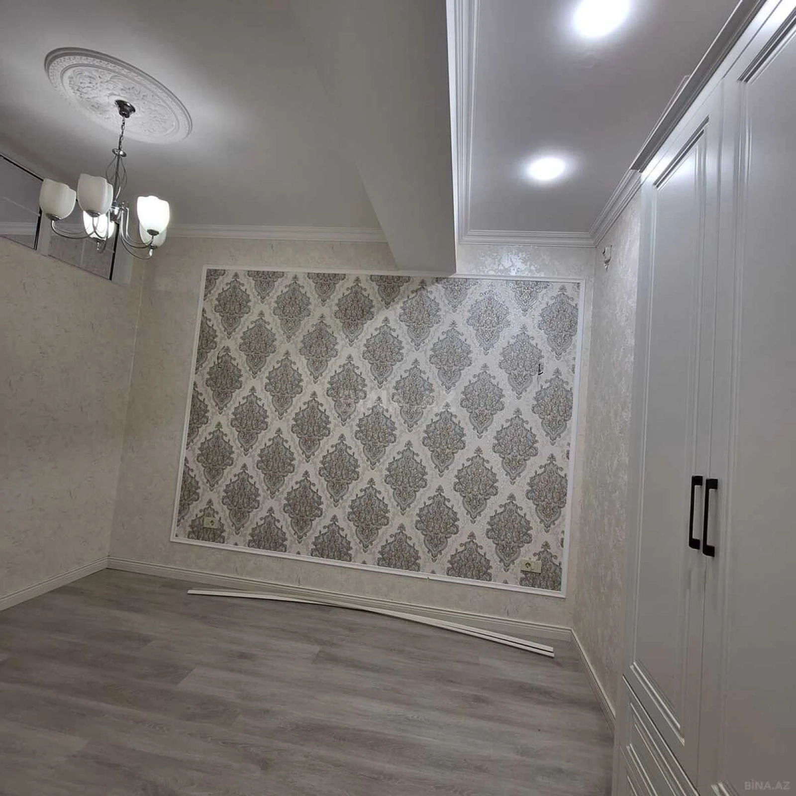 Satılır 3 otaqlı mənzil 100 m²