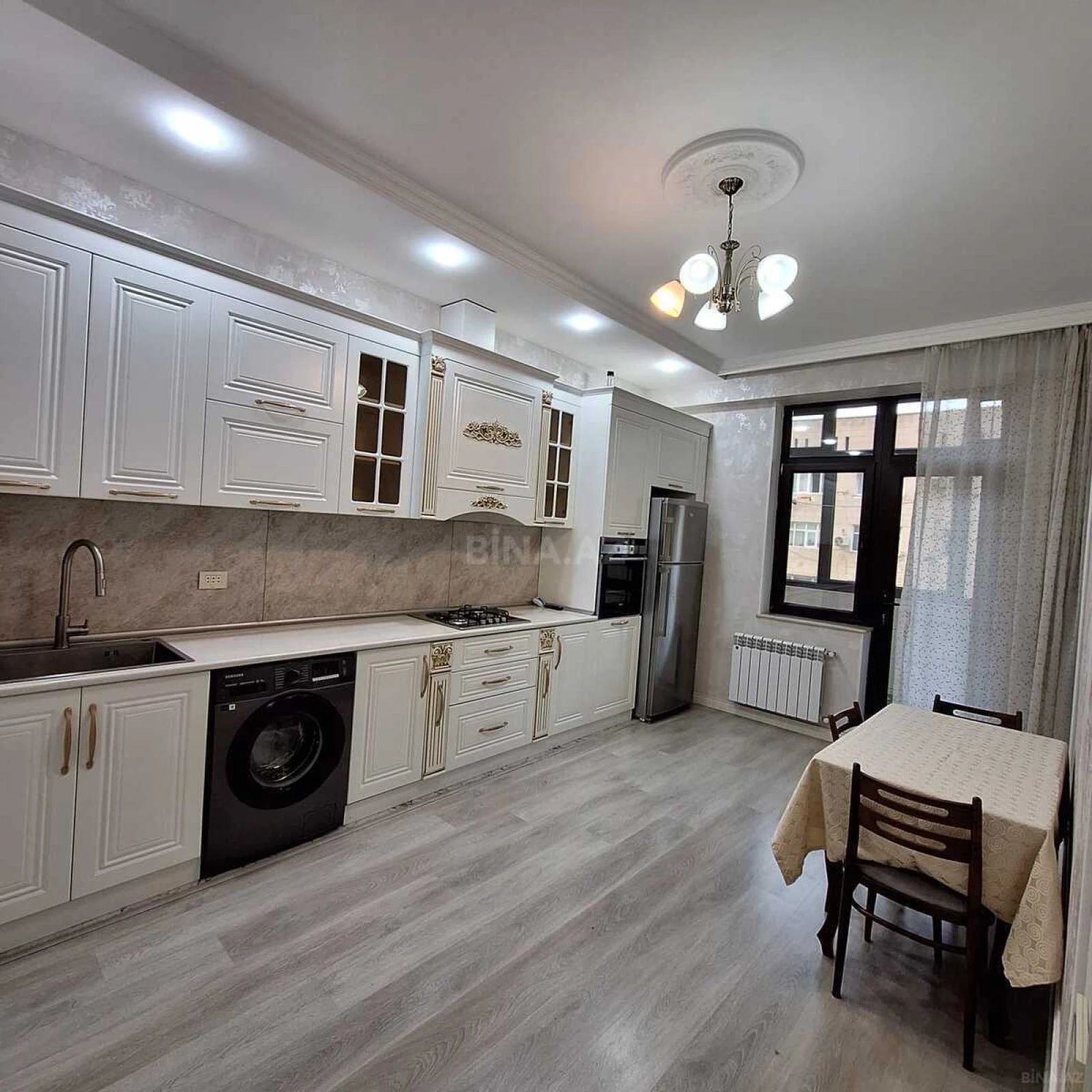 Satılır 3 otaqlı mənzil 100 m²