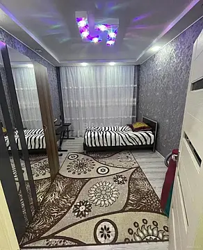 Satılır 2 otaqlı mənzil 65 m²