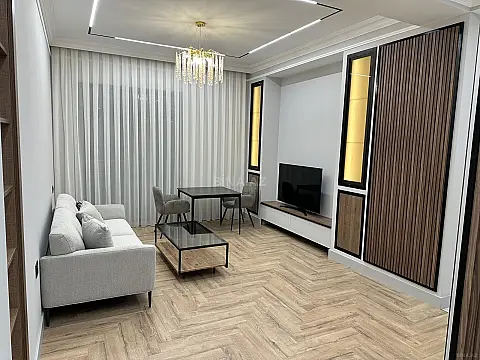 Kirayə verilir 2 otaqlı mənzil 65 m²