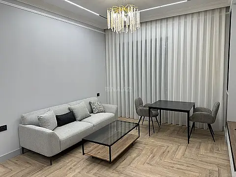 Kirayə verilir 2 otaqlı mənzil 65 m²
