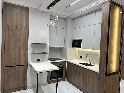 Kirayə verilir 2 otaqlı mənzil 65 m²