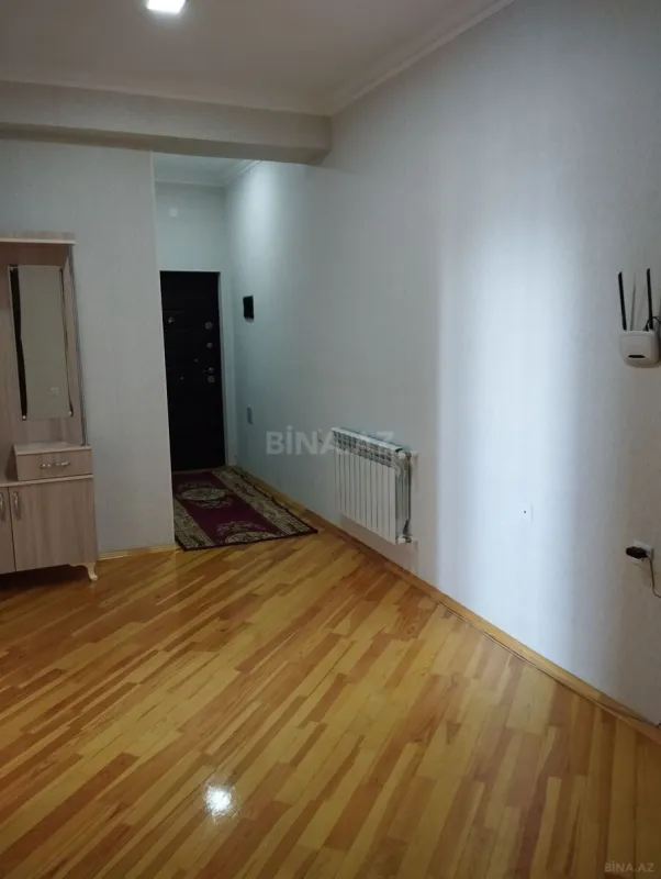 Kirayə verilir 2 otaqlı mənzil 83 m²