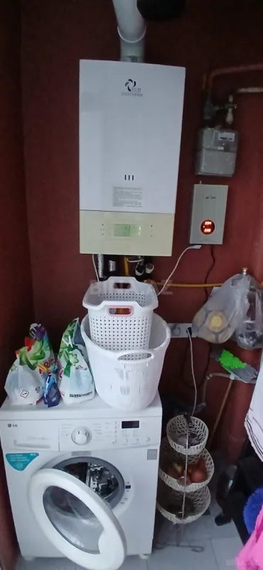 Satılır 2 otaqlı mənzil 58 m²