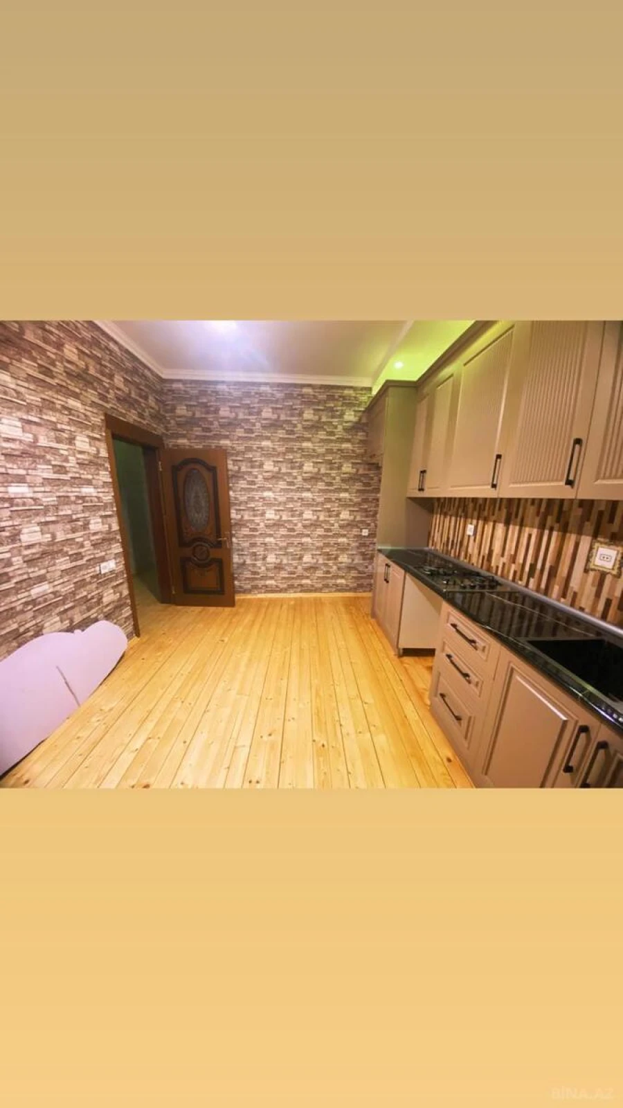 Satılır 7 otaqlı həyət evi 240 m²