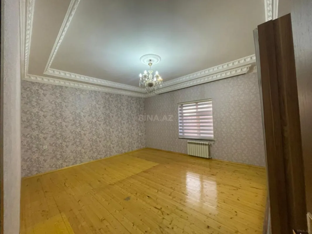 Satılır 7 otaqlı həyət evi 240 m²
