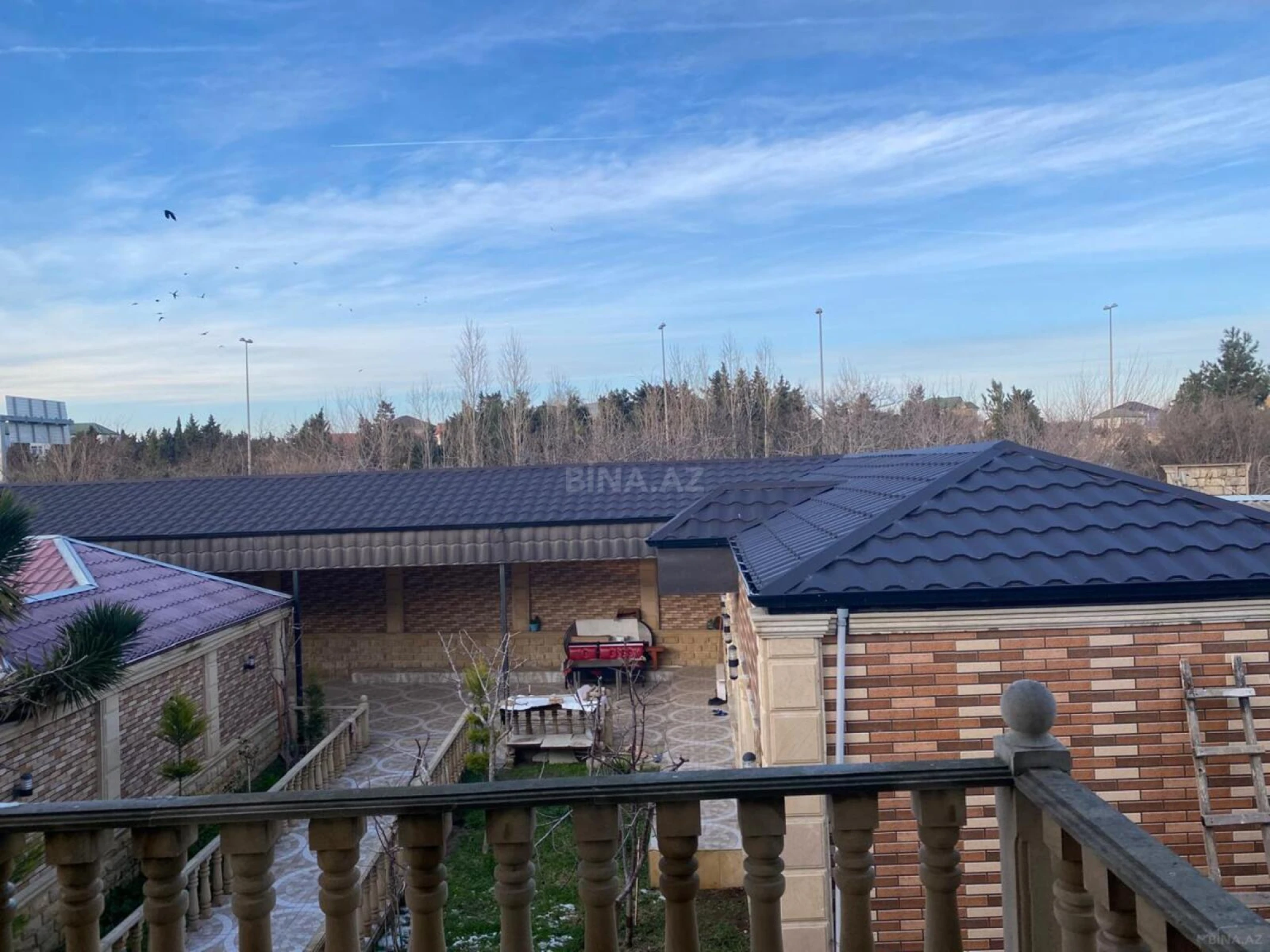 Satılır 7 otaqlı həyət evi 240 m²