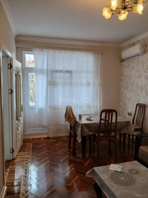 Kirayə verilir 2 otaqlı mənzil 50 m²