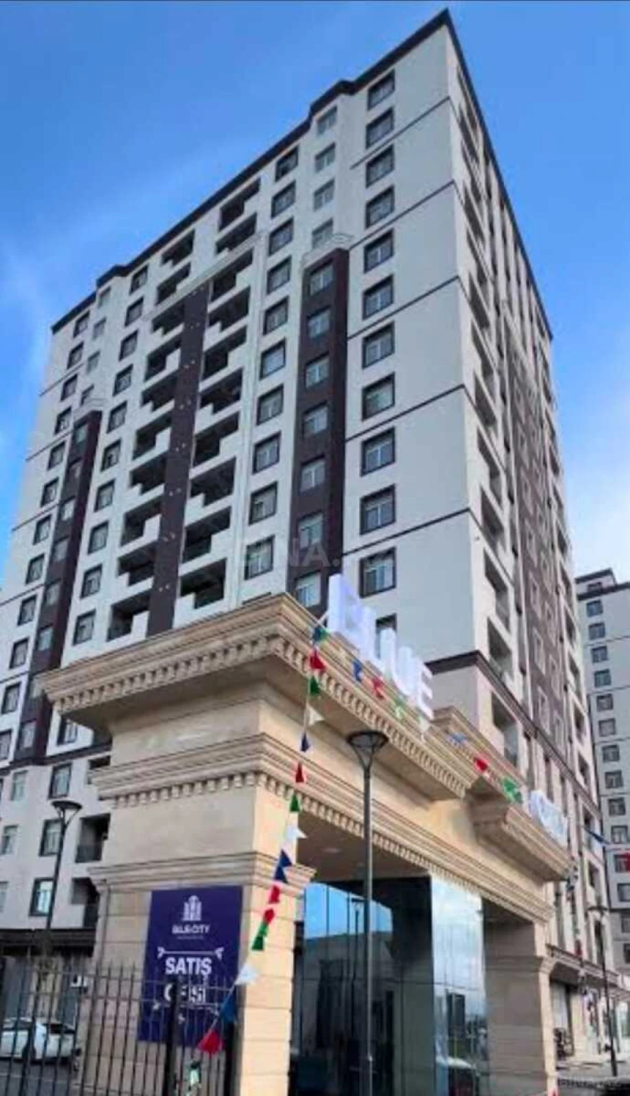 Satılır 2 otaqlı mənzil 57 m²