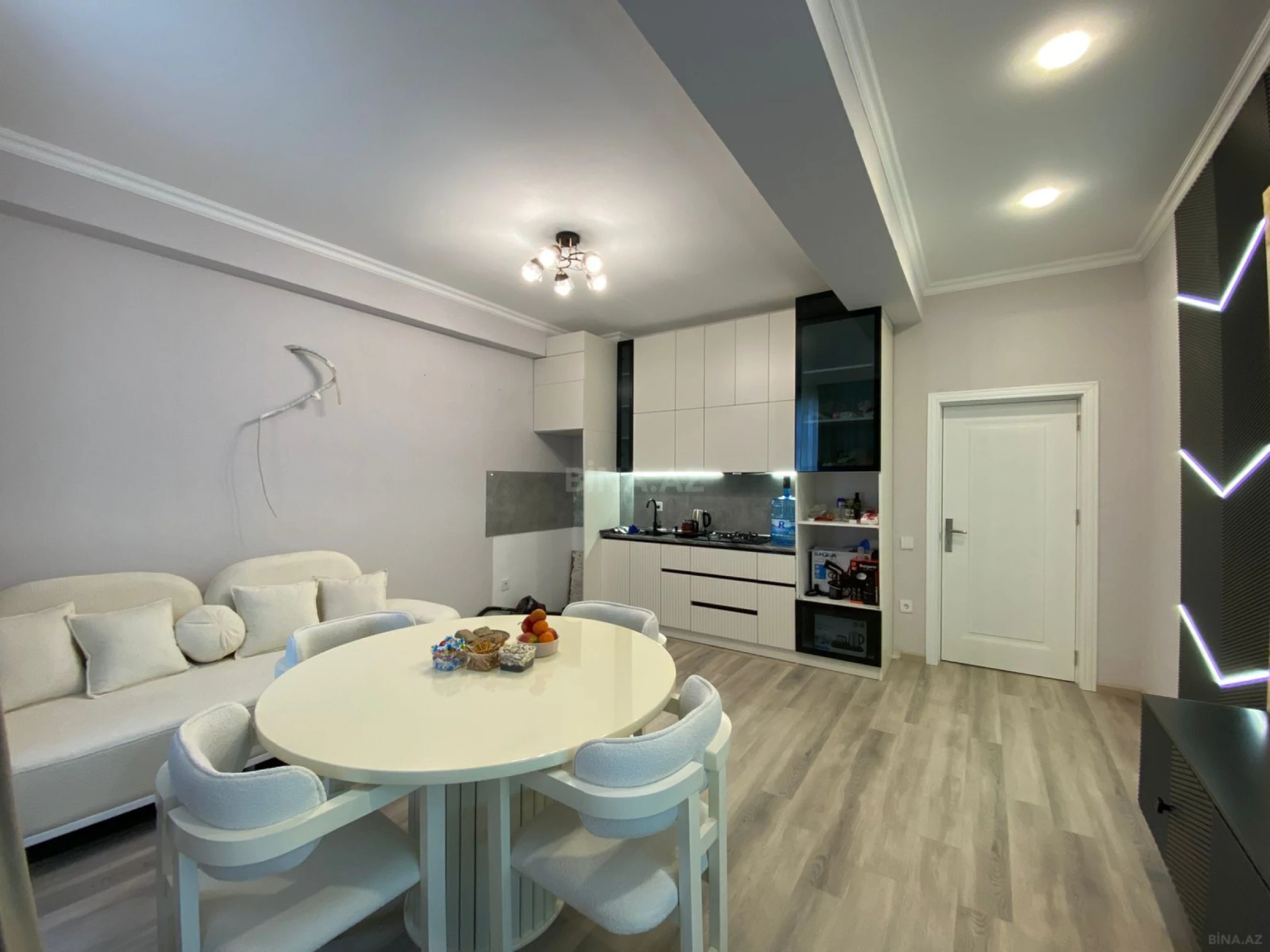 Satılır 2 otaqlı mənzil 57 m²