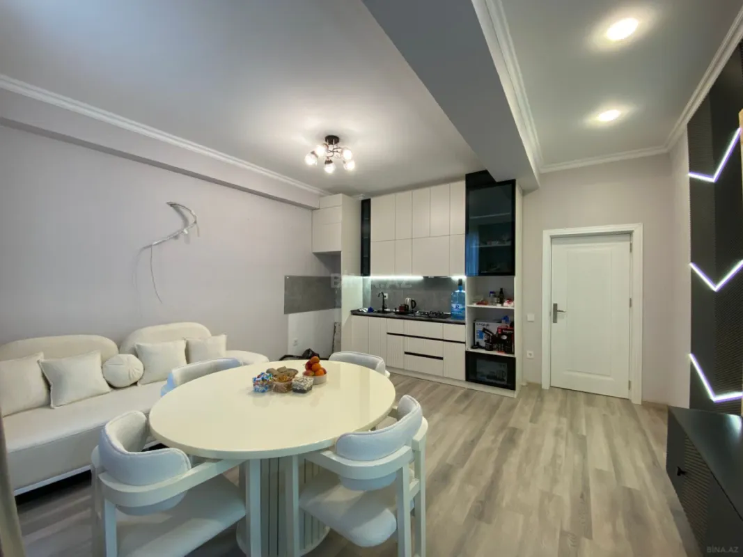 Satılır 2 otaqlı mənzil 57 m²