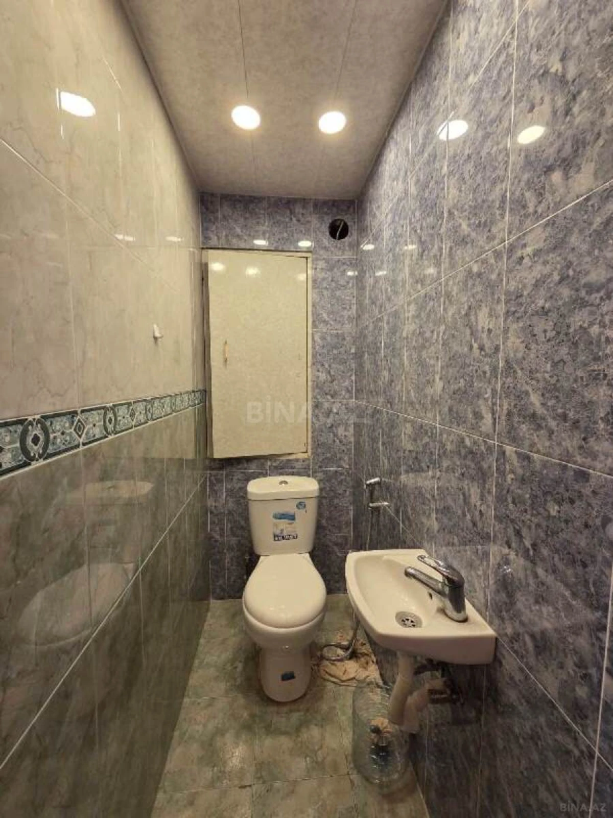 Satılır 3 otaqlı mənzil 135 m²