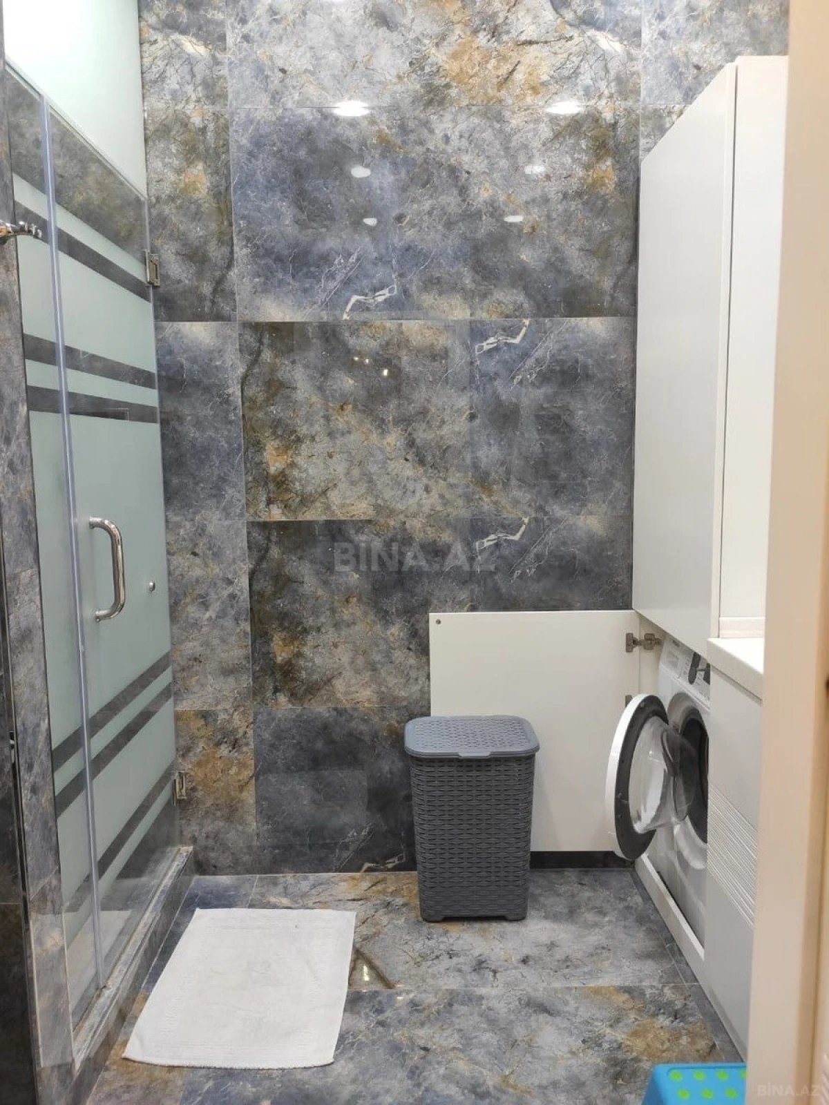 Kirayə verilir 3 otaqlı mənzil 170 m²