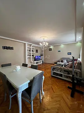 Satılır 5 otaqlı mənzil 130 m² — Bakı, İnşaatçılar 5 otaq 130.00 m²