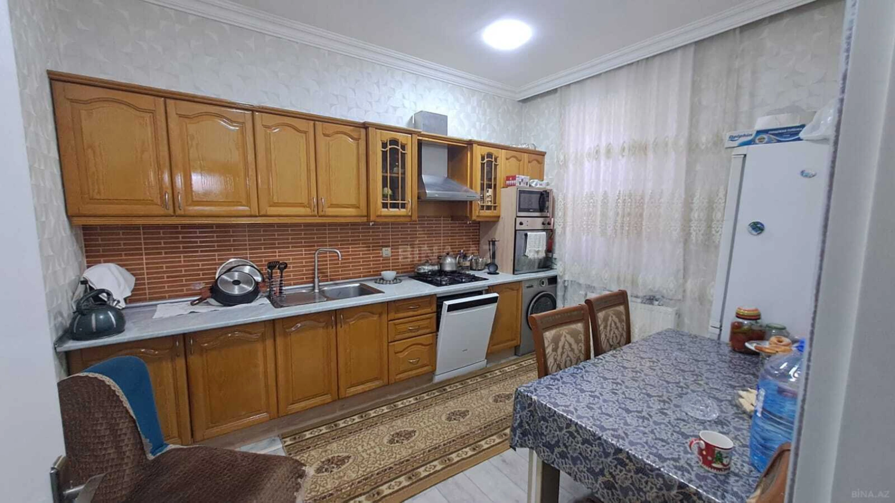 Satılır 4 otaqlı həyət evi 180 m²