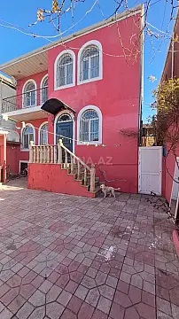 Satılır 4 otaqlı həyət evi 180 m²