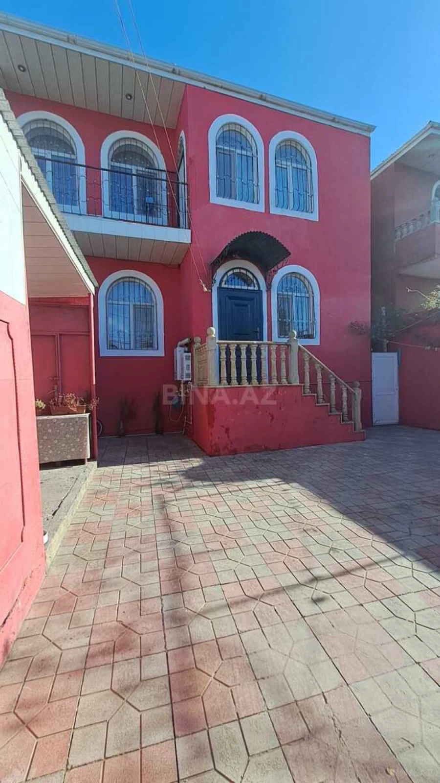 Satılır 4 otaqlı həyət evi 180 m²