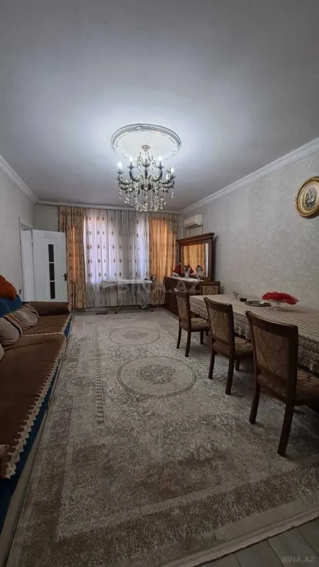 Satılır 4 otaqlı həyət evi 180 m²
