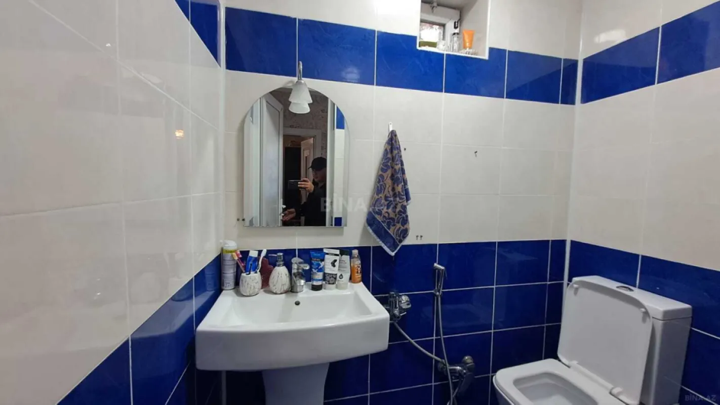Satılır 4 otaqlı həyət evi 180 m²