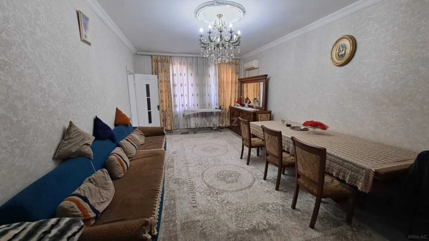 Satılır 4 otaqlı həyət evi 180 m²