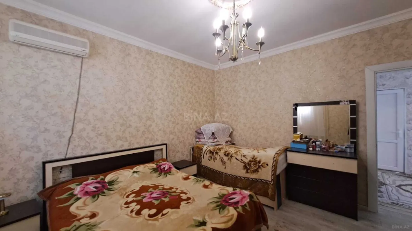 Satılır 4 otaqlı həyət evi 180 m²