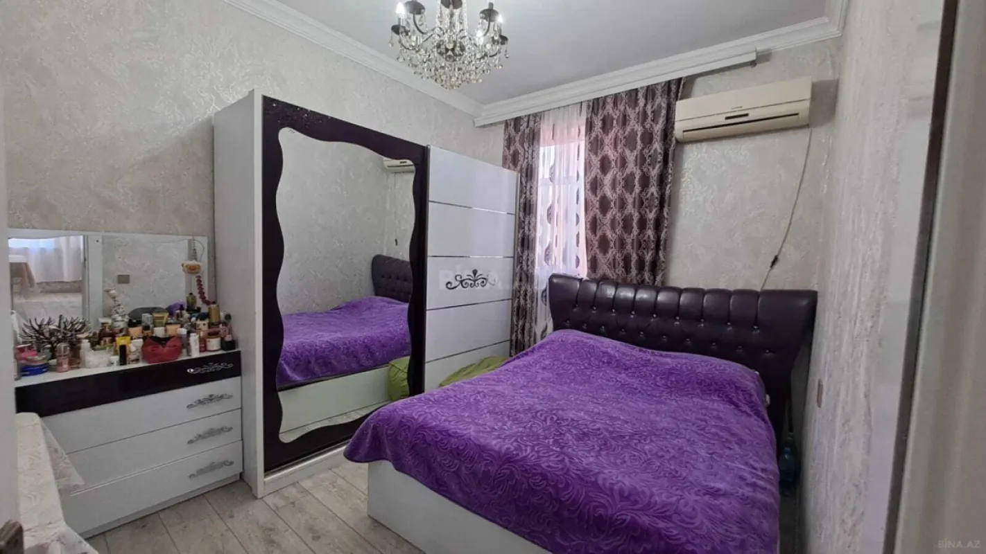 Satılır 4 otaqlı həyət evi 180 m²