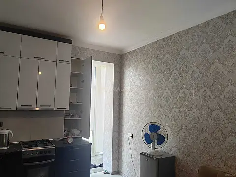 Satılır 1 otaqlı mənzil 40 m²