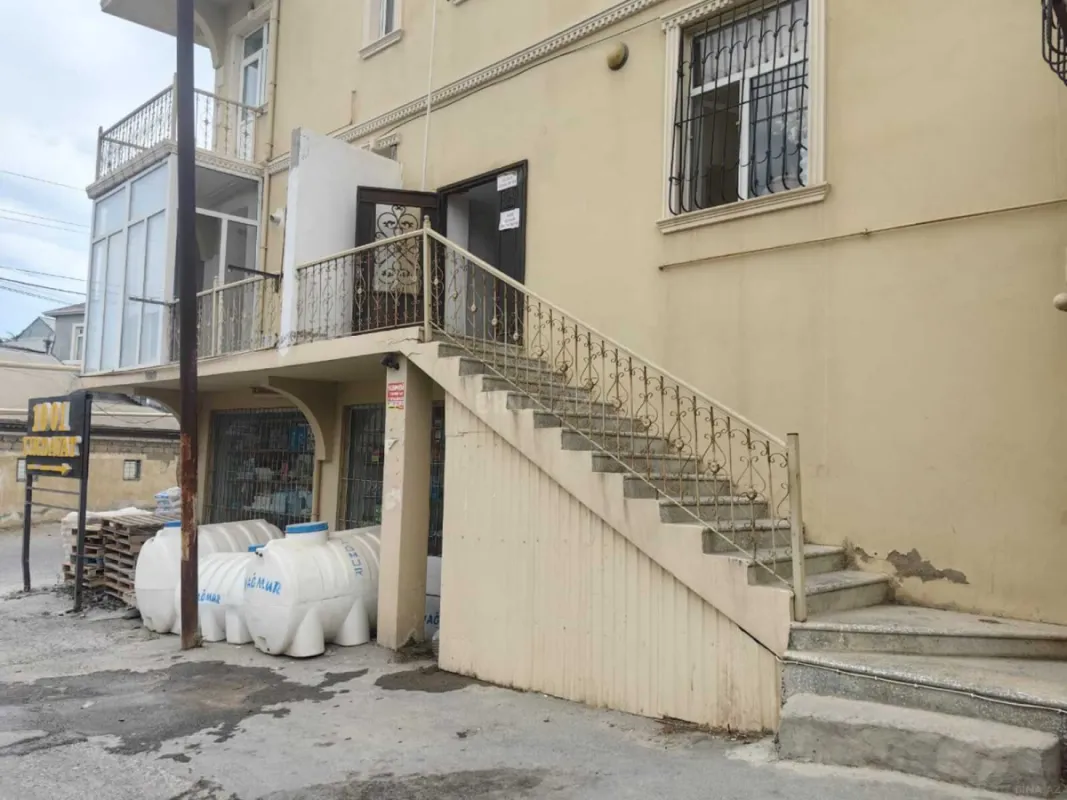 Satılır 1 otaqlı mənzil 40 m²