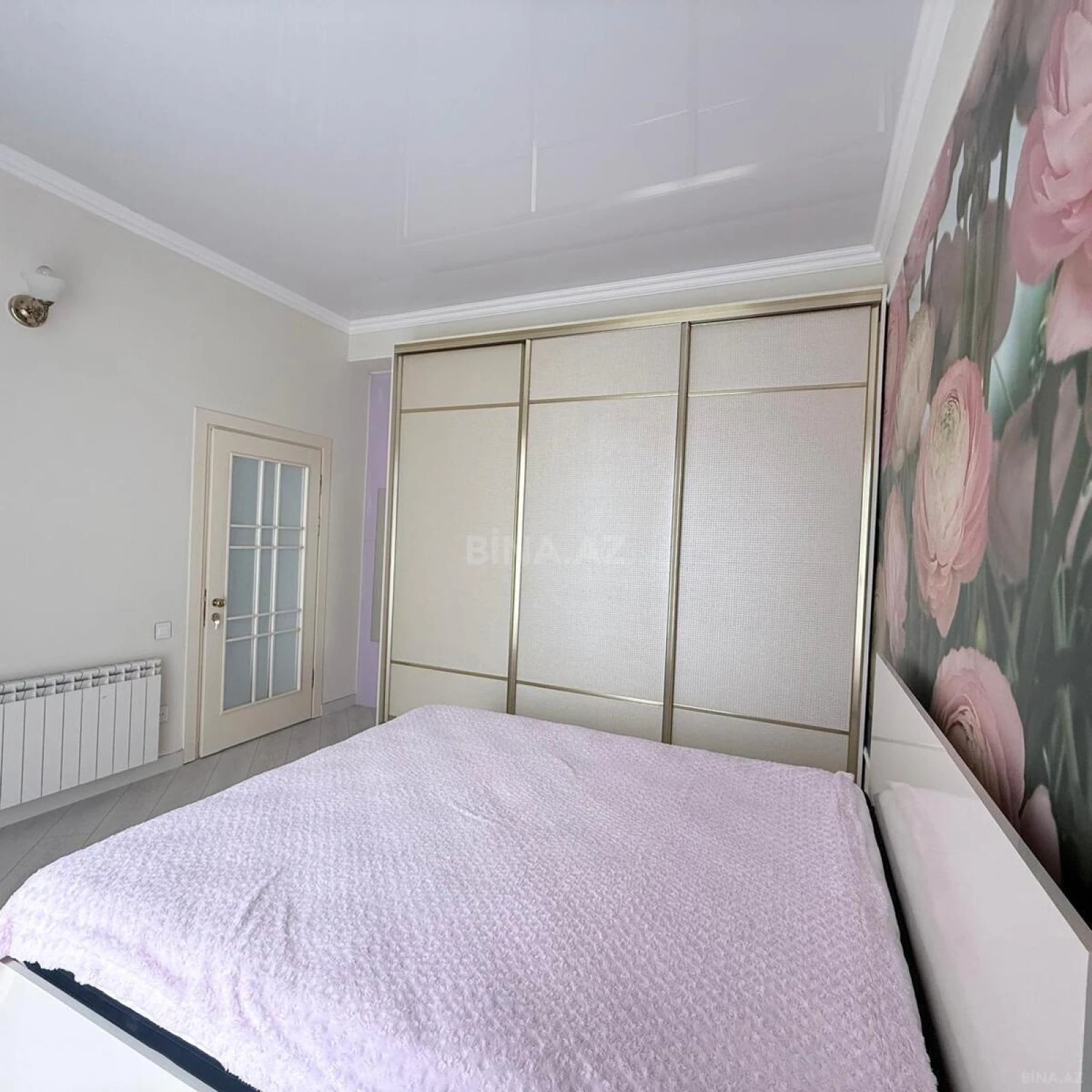 Kirayə verilir 3 otaqlı mənzil 145 m²