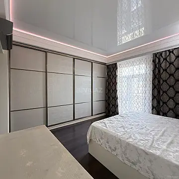 Kirayə verilir 3 otaqlı mənzil 145 m²