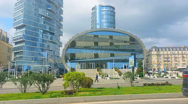 Kirayə verilir 3 otaqlı mənzil 145 m² — Bakı, Xətai 3 otaq 145.00 m²