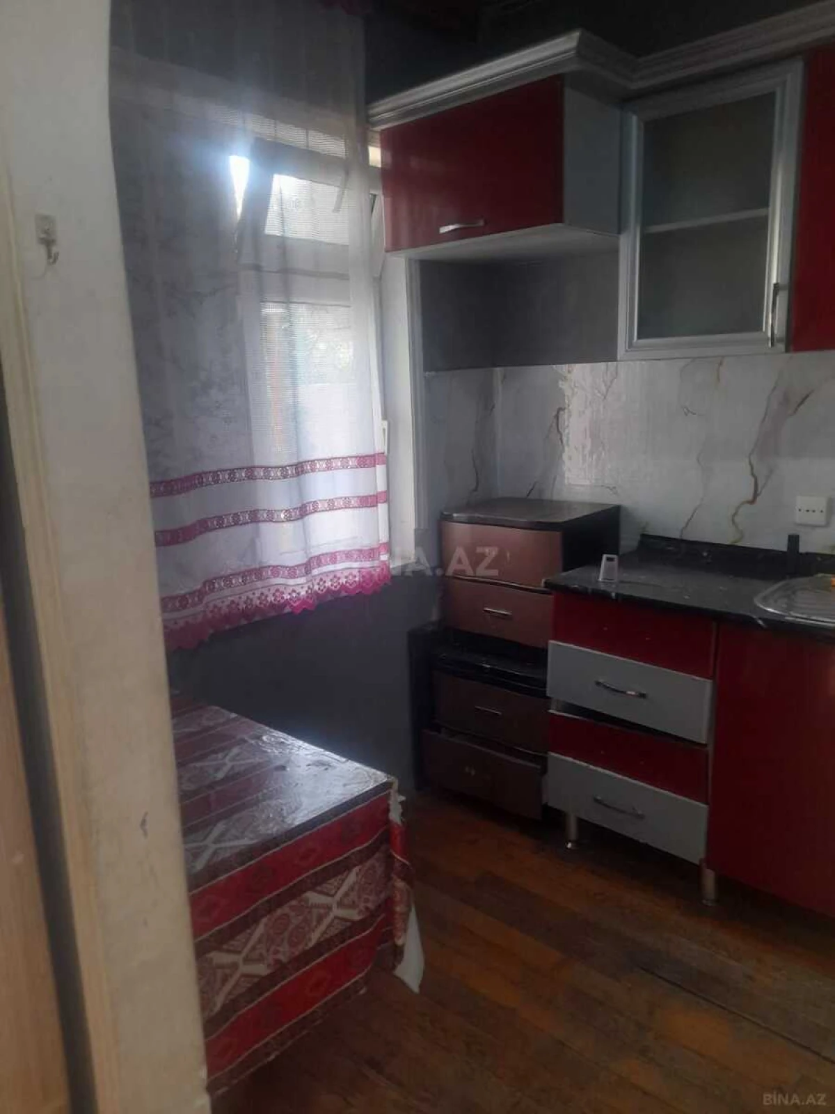 Satılır 4 otaqlı həyət evi 93 m²