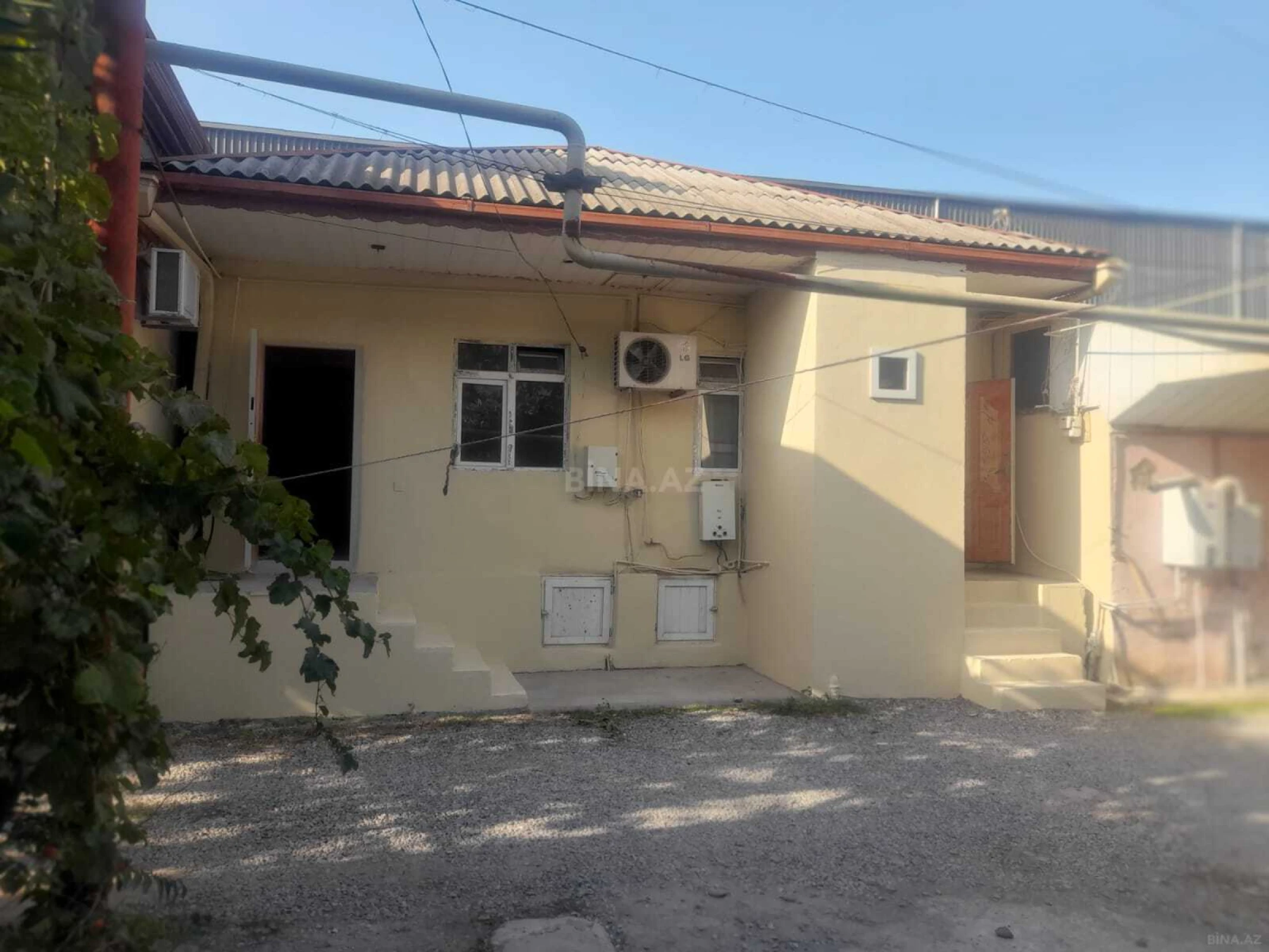Satılır 4 otaqlı həyət evi 93 m²