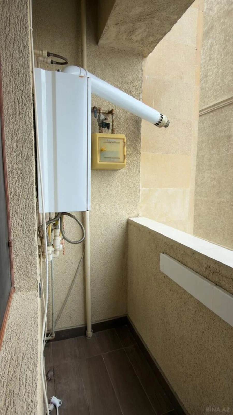 Satılır 3 otaqlı mənzil 120 m²