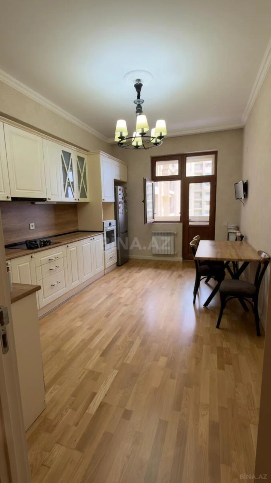 Satılır 3 otaqlı mənzil 120 m²