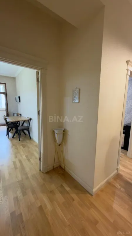 Satılır 3 otaqlı mənzil 120 m²