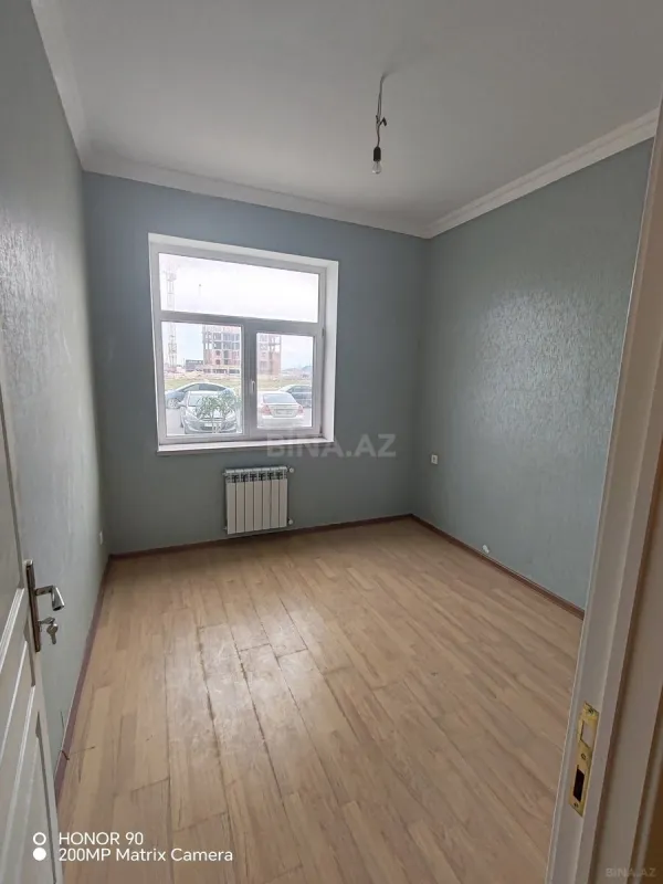 Satılır 4 otaqlı mənzil 85 m²