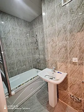 Satılır 4 otaqlı mənzil 85 m²