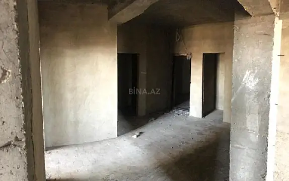 Satılır 3 otaqlı mənzil 122.5 m²