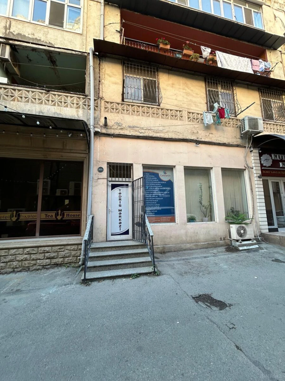 Satılır obyekt 64 m²