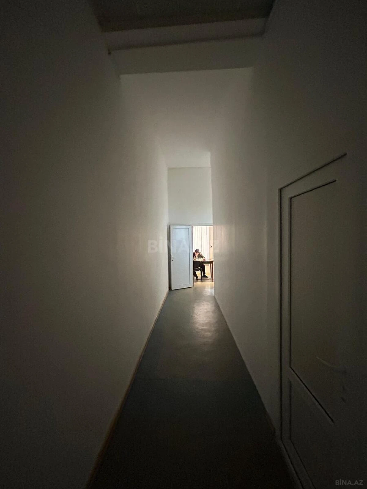 Satılır obyekt 64 m²