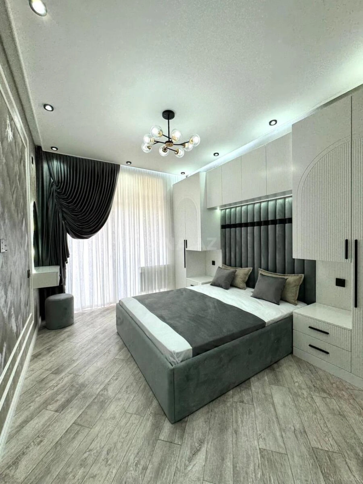 Satılır 2 otaqlı mənzil 55 m²
