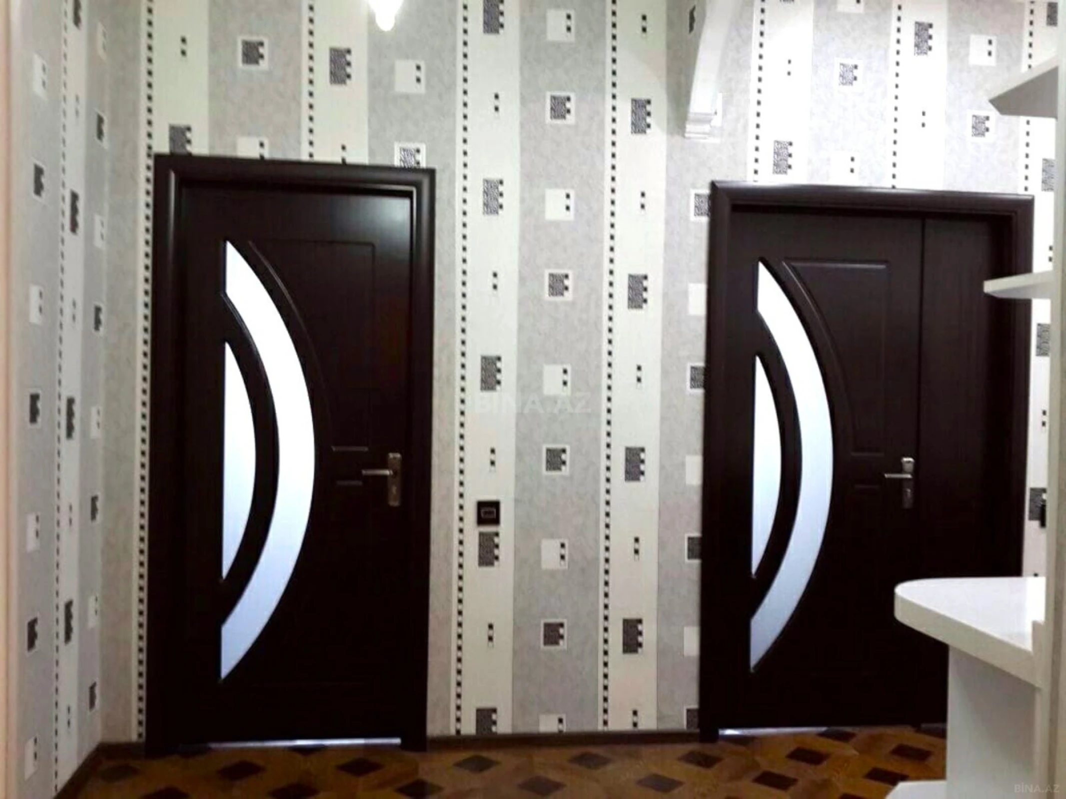 Satılır 2 otaqlı mənzil 67 m²