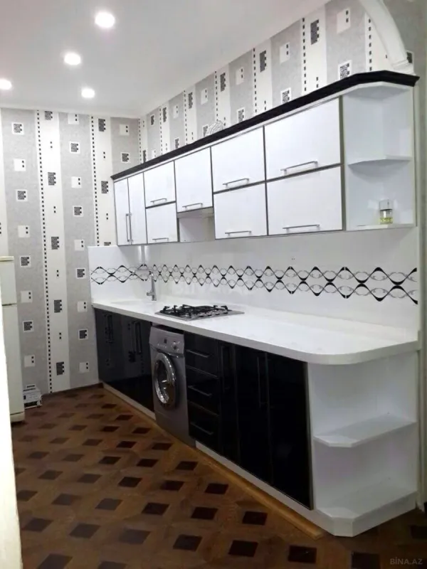 Satılır 2 otaqlı mənzil 67 m²