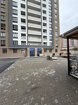 Satılır 3 otaqlı mənzil 125 m²