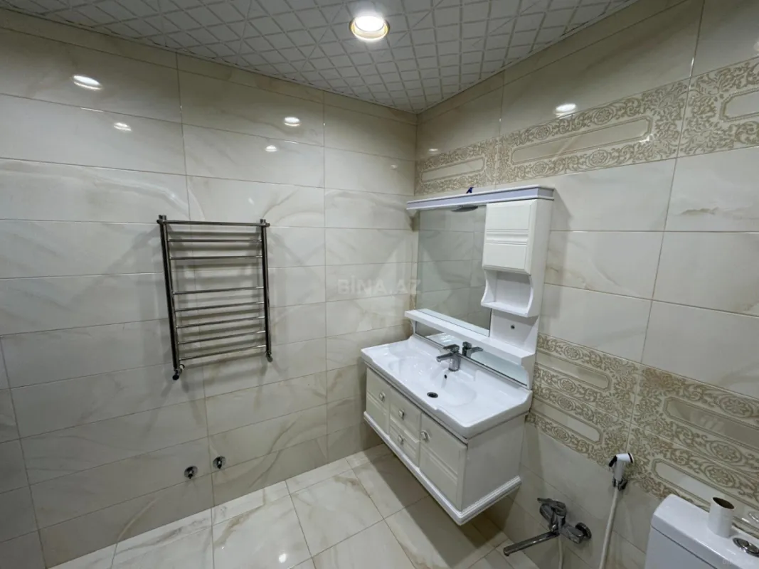 Kirayə verilir 2 otaqlı mənzil 80 m²
