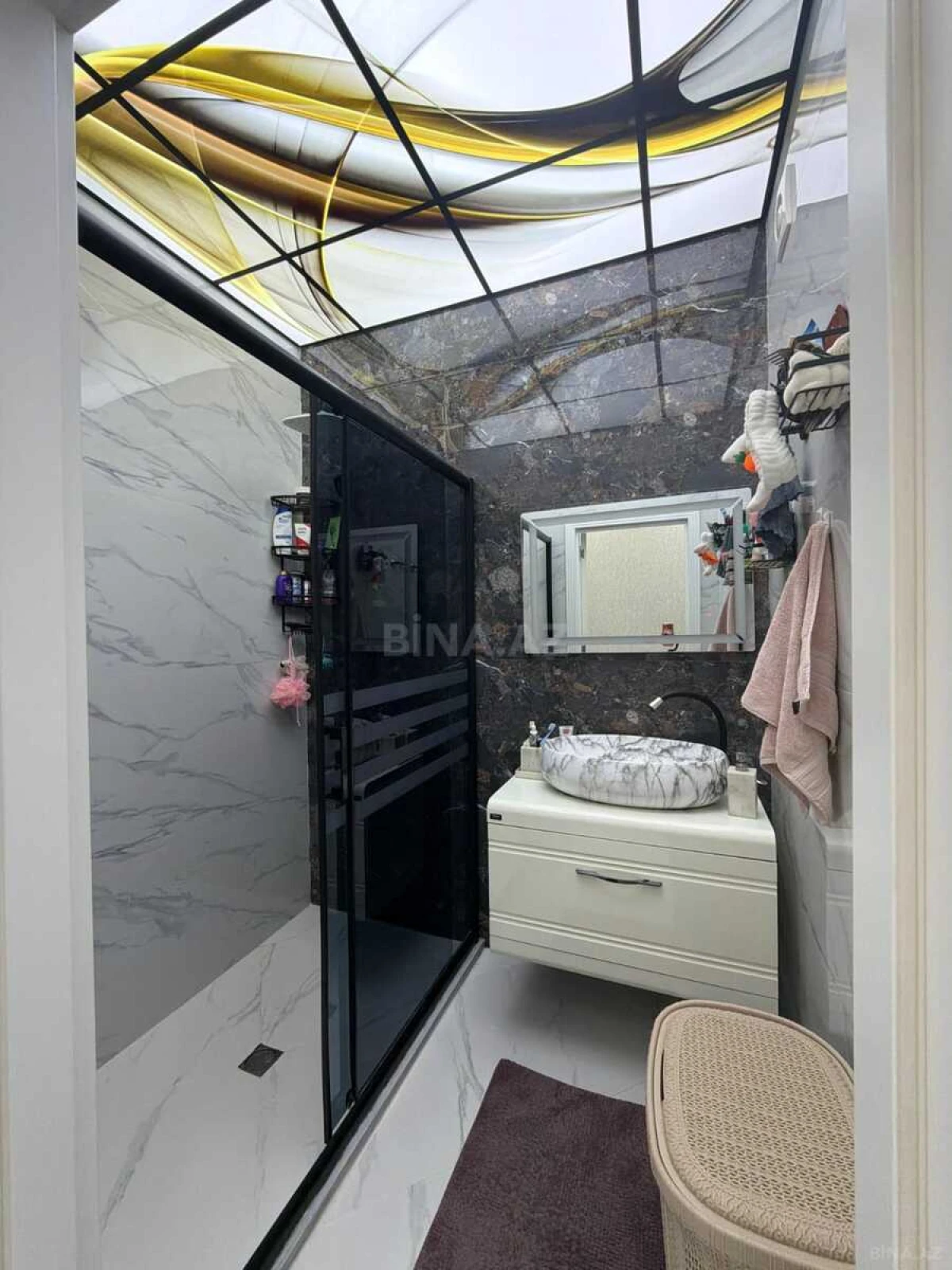 Satılır 2 otaqlı mənzil 100 m²